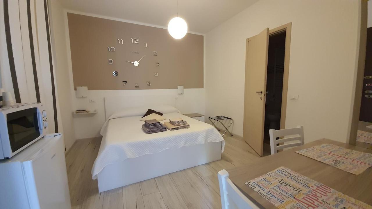 Le Camere Di Sabrina Con Bagno In Camera Sarzana Zewnętrze zdjęcie