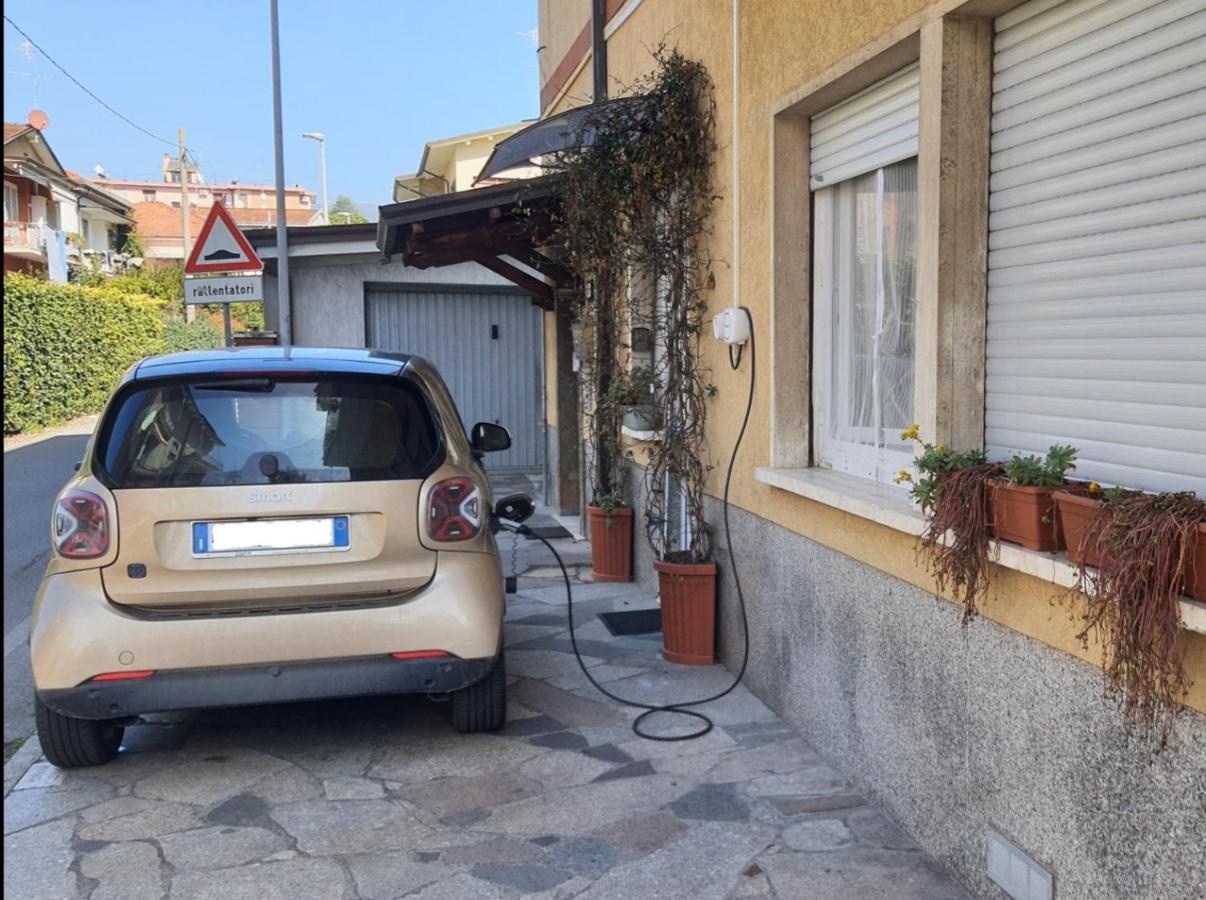Le Camere Di Sabrina Con Bagno In Camera Sarzana Zewnętrze zdjęcie