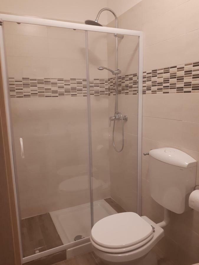 Le Camere Di Sabrina Con Bagno In Camera Sarzana Zewnętrze zdjęcie