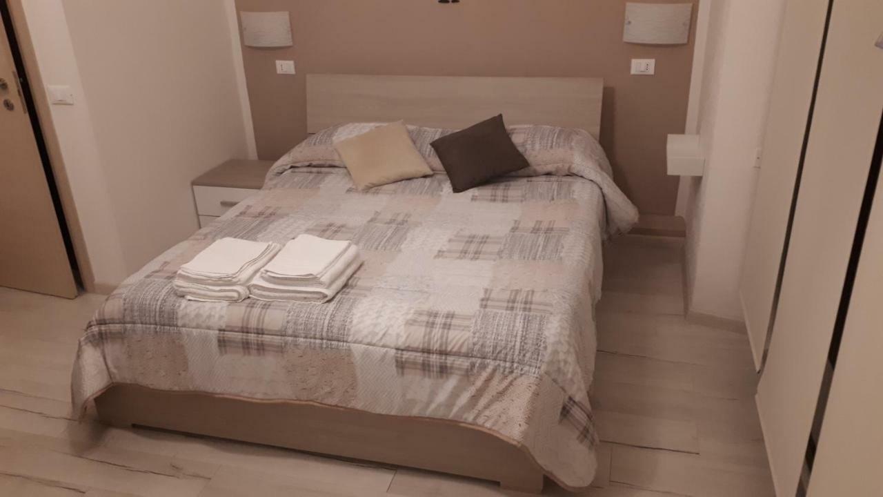 Le Camere Di Sabrina Con Bagno In Camera Sarzana Zewnętrze zdjęcie